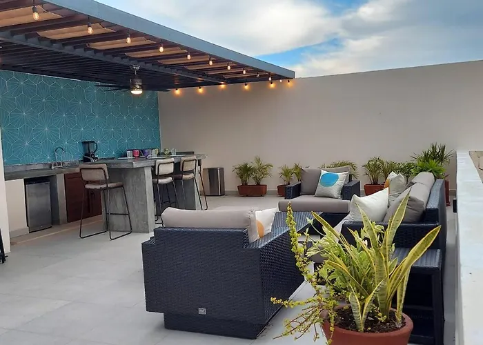 New Modern + Jungle Penthouse Apartamento